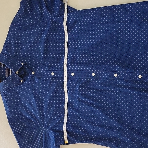 CLASSIC FIT SHIRT XL 17" - 171/2 " NECKLINE VAN HEUSEN - Picture 7 of 8